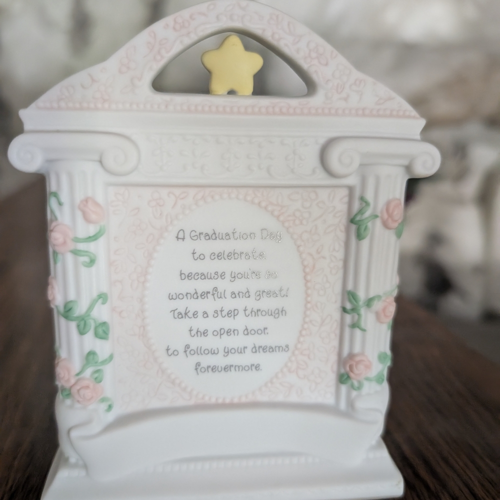 Precious Moments White Keepsake Frame - Picture 2 of 3